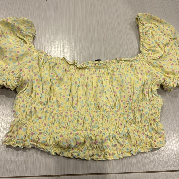 Zara Off/on the Shoulder Cropped Top, very soft fabric. - Picture 3 of 9